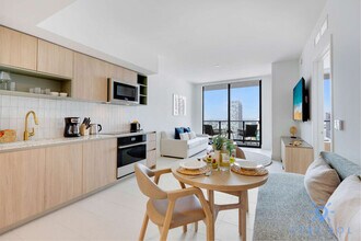 601 NE 1st Ave in Miami, FL - Building Photo - Building Photo