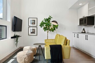 49 Navasota St in Austin, TX - Building Photo - Building Photo