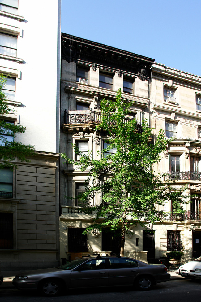 306 W 92nd St in New York, NY - Building Photo - Building Photo