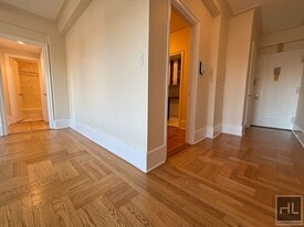 WEST 79 STREET in New York, NY - Building Photo