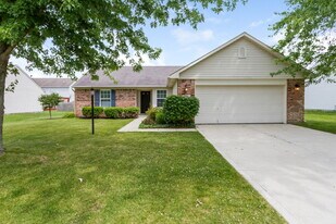 285 Pennwood Ln in Brownsburg, IN - Building Photo