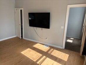 243 Niagara St in Buffalo, NY - Building Photo - Building Photo