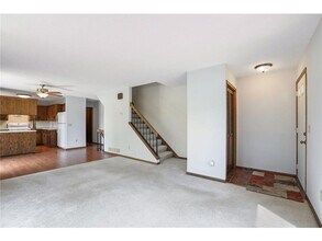 1411 10th Ave E in Shakopee, MN - Building Photo - Building Photo