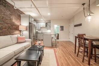 394 Marlborough St in Boston, MA - Building Photo - Building Photo