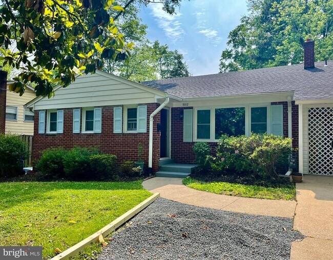 9012 Vernon View Dr in Alexandria, VA - Building Photo - Building Photo
