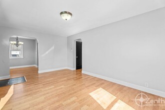 427 I St in Washougal, WA - Building Photo - Building Photo