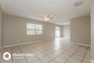 2210 N Merrin St, Unit 202-1 in Plant City, FL - Building Photo - Building Photo