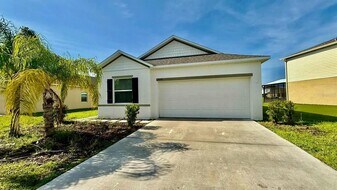 2224 Canyon Breeze Ave in Kissimmee, FL - Building Photo