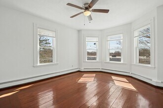 78 Grove St in Gloucester, MA - Building Photo - Building Photo