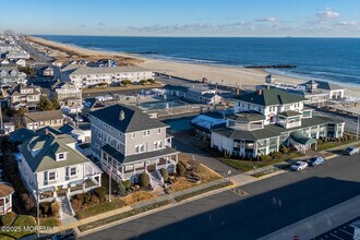 20 Woodland Ave in Avon By The Sea, NJ - Building Photo - Building Photo