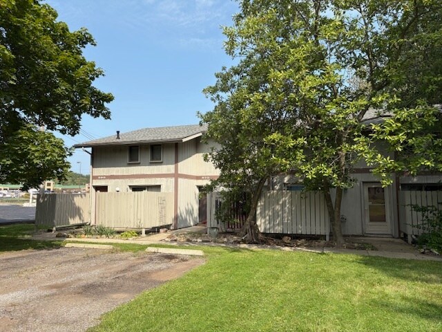 810 Betner Dr in Mansfield, OH - Foto de edificio