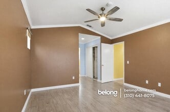 7208 Paseo Del Rio in City Of Commerce, CA - Foto de edificio - Building Photo