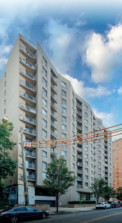 RIVERVIEW TOWER in Bronx, NY - Building Photo - Primary Photo