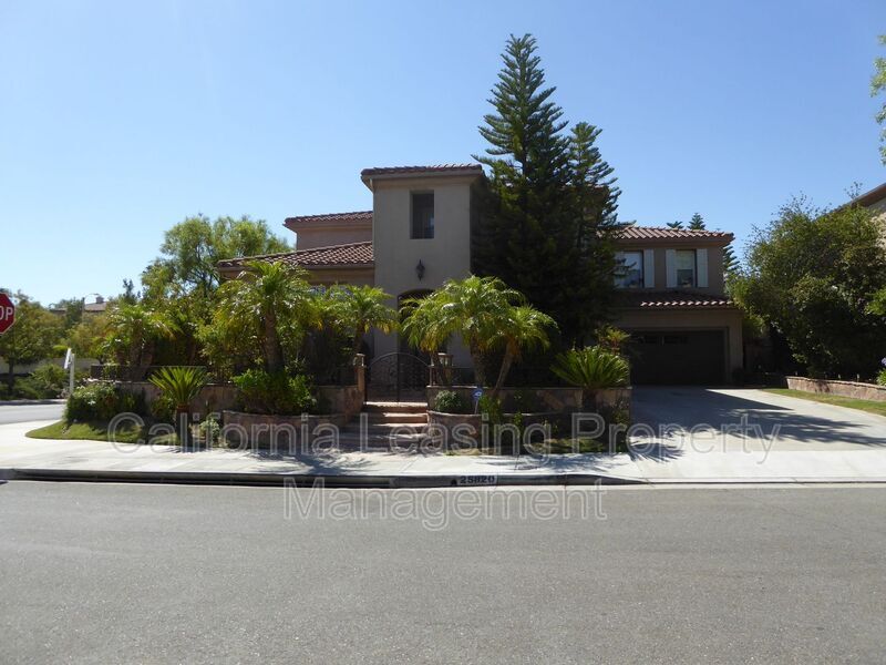 25820 Tennyson Ln in Stevenson Ranch, CA - Building Photo