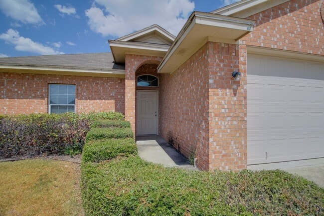 3053 Clydesdale Way in Robinson, TX - Building Photo - Building Photo