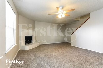 5704 Creekhollow Dr in Arlington, TX - Building Photo - Building Photo