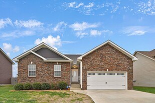 2056 Jackie Lorraine Drive in Clarksville, TN - Building Photo
