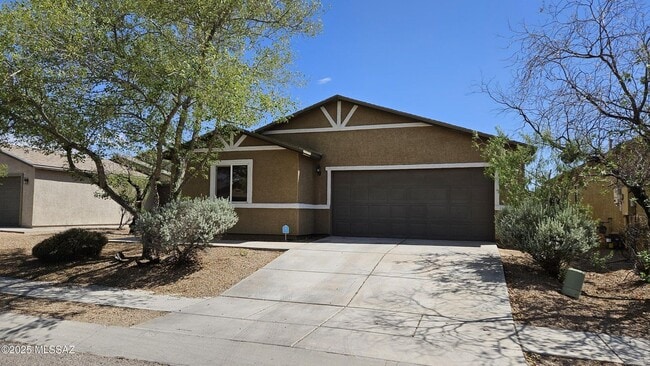 property at 5072 E Fishhook Ct