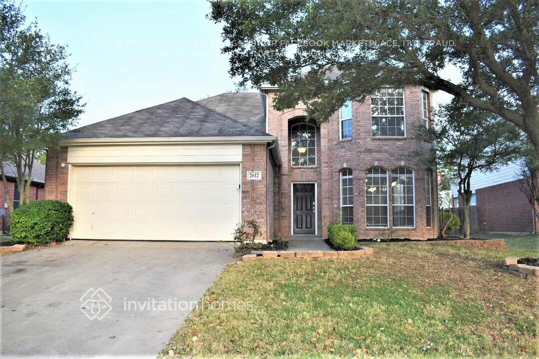 2612 Briarcrest Dr in Burleson, TX - Building Photo