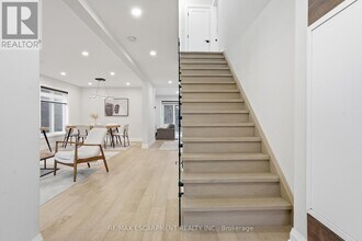 108 Greenshire Dr in Hamilton, ON - Building Photo - Building Photo