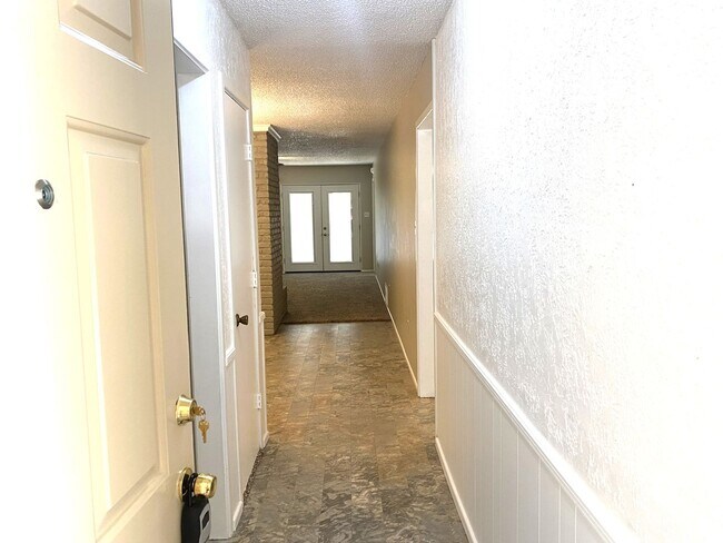 9818 Jordan Ave in Lubbock, TX - Building Photo - Building Photo