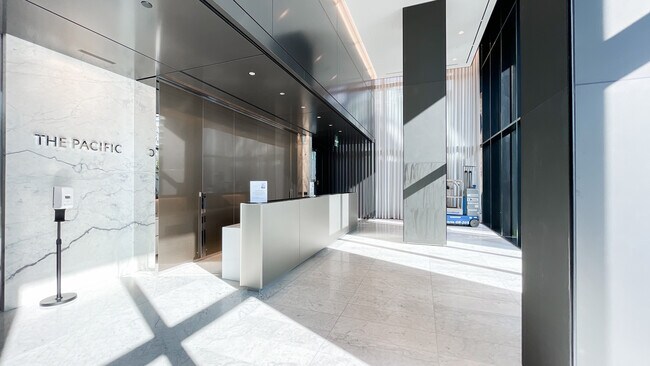 889 Pacific St in Vancouver, BC - Building Photo - Building Photo
