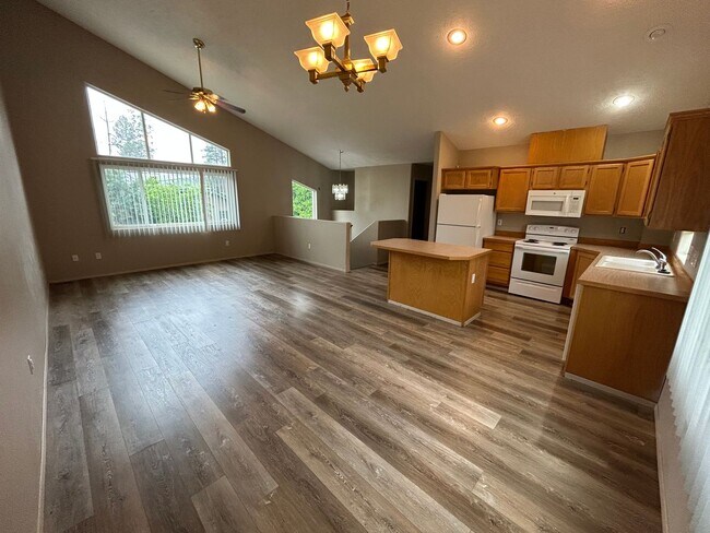 1028 E 29th Ave in Spokane, WA - Building Photo - Building Photo