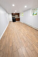 5518 W Melrose St-Unit -G in Chicago, IL - Building Photo - Building Photo