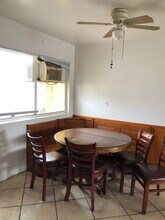 2323 W West Ave, Unit 2 in Fullerton, CA - Foto de edificio - Building Photo