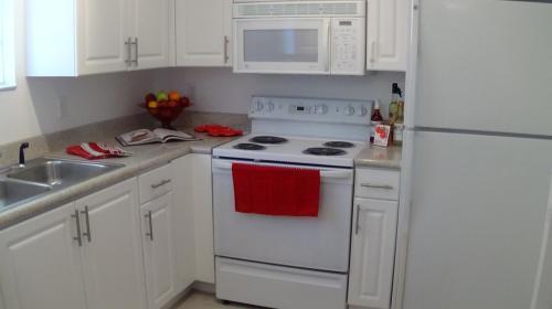 1963 Brandywine Rd in West Palm Beach, FL - Building Photo - Building Photo