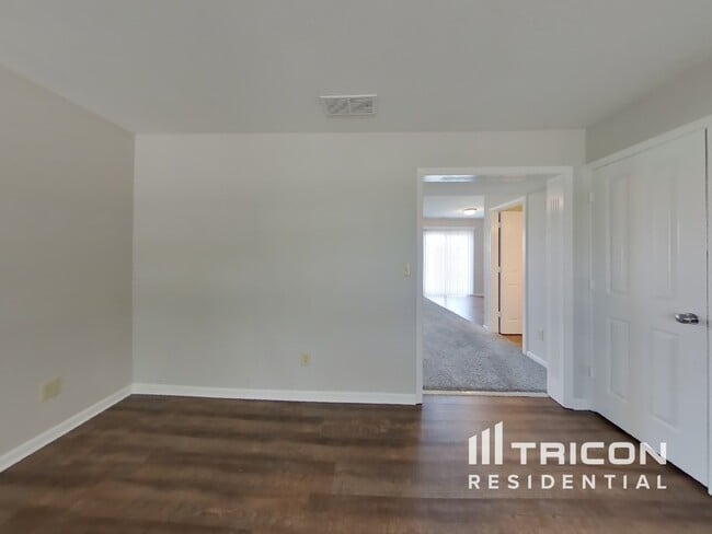 9710 Treyburn Green Way in Indianapolis, IN - Building Photo - Building Photo