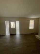 825 N 6th St in Clairton, PA - Building Photo - Building Photo