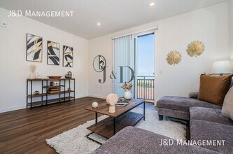 5559 Lauretta St in San Diego, CA - Building Photo - Building Photo