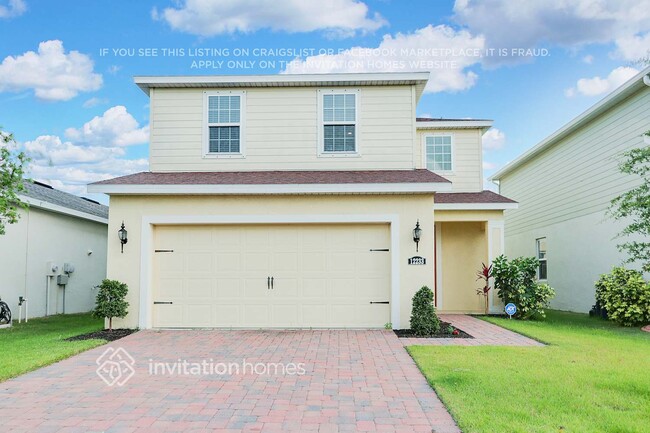 12233 Blue Pacific Dr in Riverview, FL - Building Photo - Building Photo