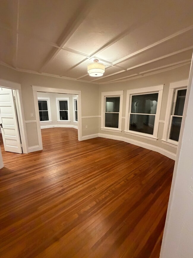 68 W Notre Dame St, Unit #B
