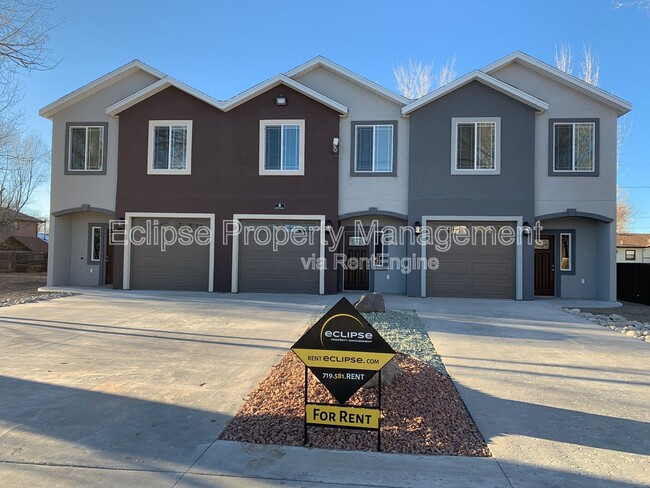 property at 6 Bell Ct