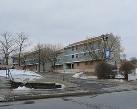 Ida Yarbrough Homes in Albany, NY - Foto de edificio - Building Photo
