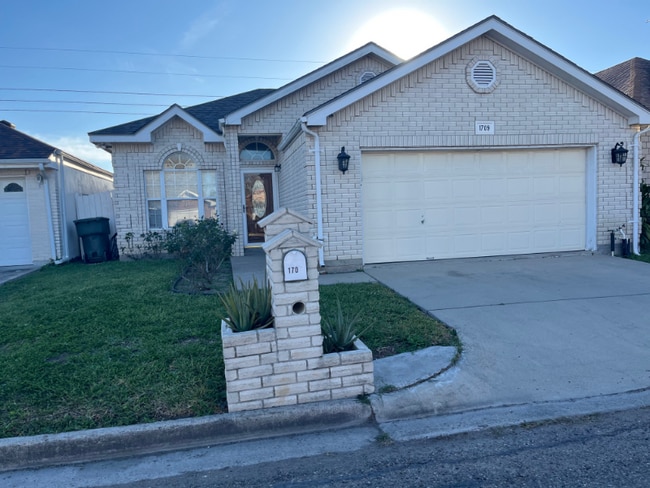 1709 Bobcat Ln in Harlingen, TX - Building Photo - Building Photo