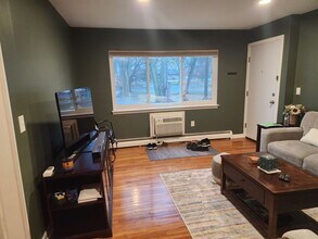 304 South St in Eatontown, NJ - Building Photo - Building Photo