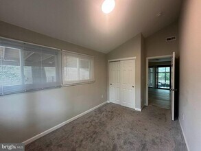956 N Main St in Glassboro, NJ - Building Photo - Building Photo
