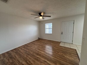 2409 E 10th St in Panama City, FL - Building Photo - Building Photo