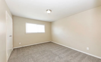 2815 St Elmo Dr in Rialto, CA - Building Photo - Building Photo