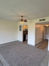 5463 SE Miles Grant Rd in Stuart, FL - Building Photo - Building Photo