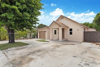 166 E 17th St in Hialeah, FL - Building Photo - Building Photo