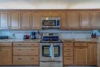 17900 Gulf Blvd, Unit 12C in Redington Shores, FL - Building Photo - Building Photo