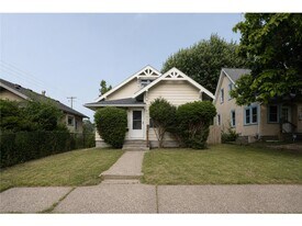 3754 Dupont Ave N in Minneapolis, MN - Building Photo