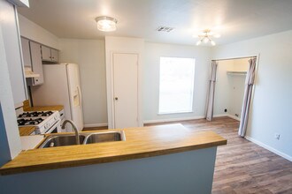 5300 Indio Cove-Unit -A in Austin, TX - Building Photo - Building Photo