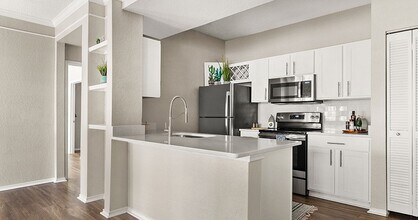 Brickstone Maitland Summit Apartments in Orlando, FL - Foto de edificio - Building Photo