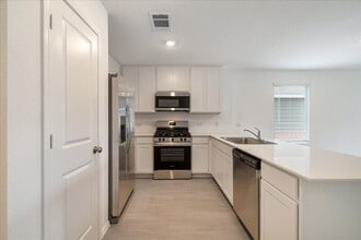 152 Ghost Stories Wy in Hutto, TX - Building Photo - Building Photo