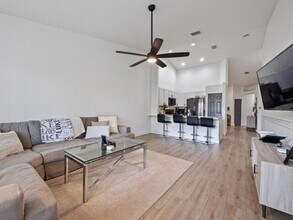 279 E Coral Trace Cir in Delray Beach, FL - Foto de edificio - Building Photo